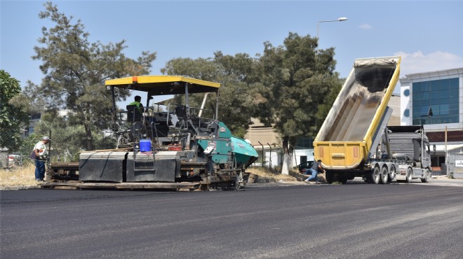 Bornova da yol harekatı tam gaz: 40 bin ton...