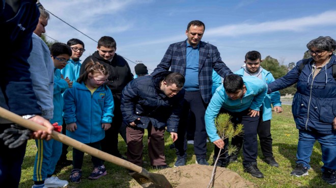 Bornova nın  özel  fidanları toprakla buluştu