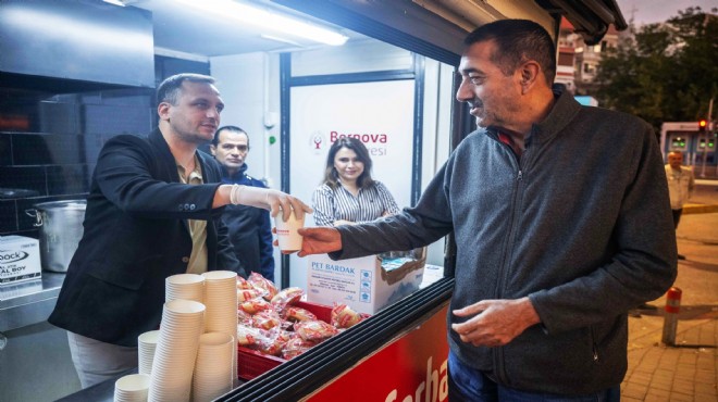 Bornova’da gönülleri ısıtan çorba ikramı