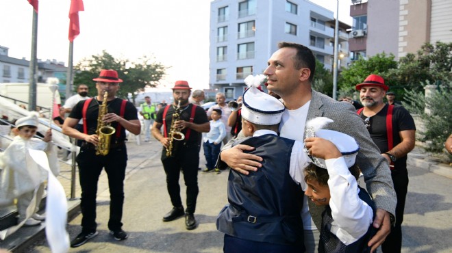 Bornova’da kocaman gülümsemeler
