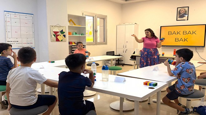 Bornovalı minikler geleceği tasarladı