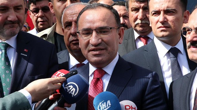 Bozdağ: Kurmaya çalıştıkları çatı başlarına yıkıldı!