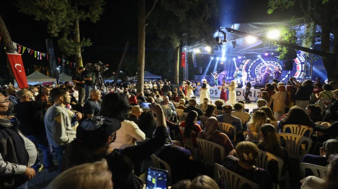 Buca'da Balkan Festivali'ne renkli final