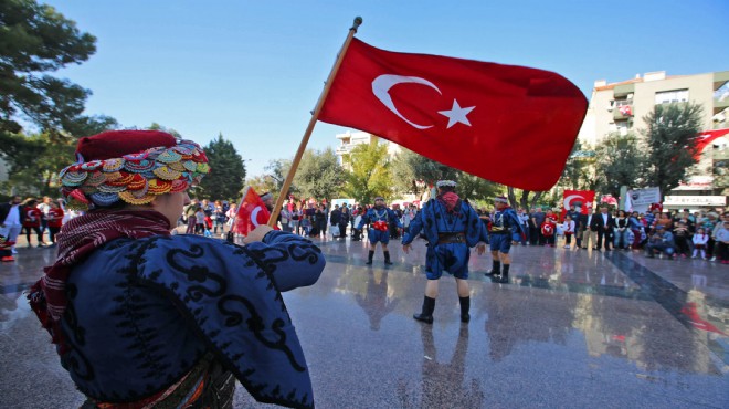 Buca'da Cumhuriyet coşkusu tam gaz!