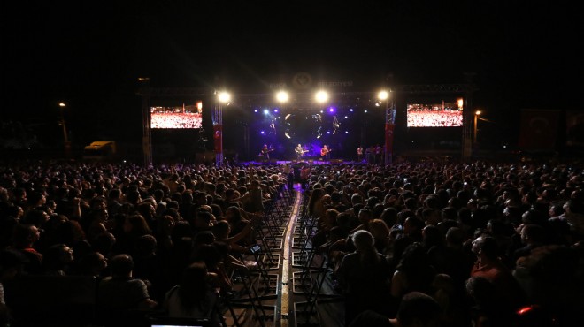 Buca da Haluk Levent rüzgarı