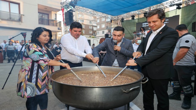 Buca'da aşure kazanları deyişlerle kaynatıldı