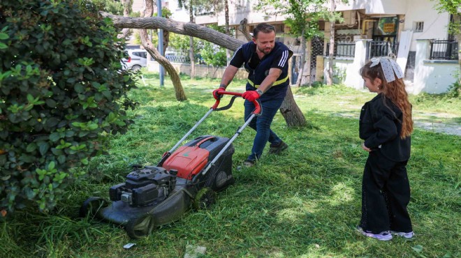 Buca da minik başkan sahaya indi