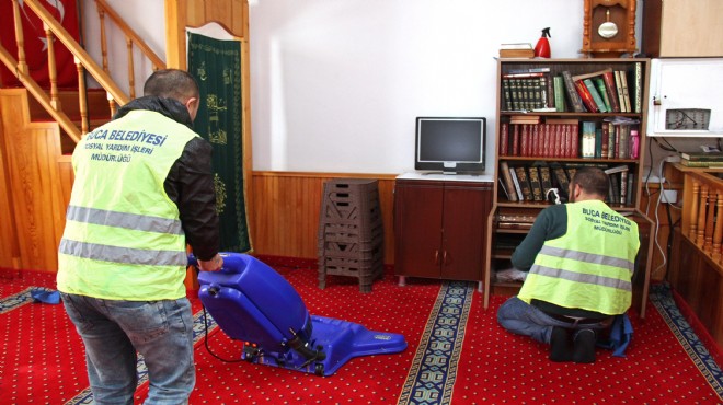 Buca'da ibadethanelere bahar temizliği