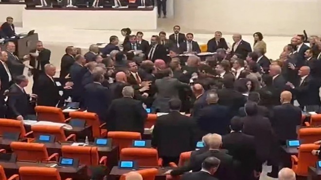 Bütçe kabul edildi: CHP ve AK Parti vekilleri birbirine girdi