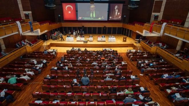 Büyükşehir Meclisi'nde gündem 'kesin hesaplar'... Soyer: Bu tablo iftihar vesilesidir!