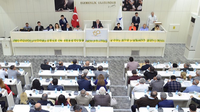 Büyükşehir Meclisi'nde 'kötü koku' ve ulaşım vaatleri çıkışı!