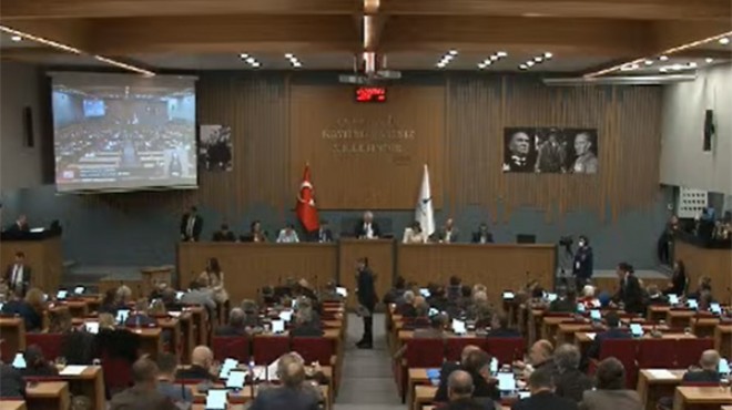 Büyükşehir Meclisi'nde ‘Karşıyaka', ‘kooperatif' ve ‘dirençli kent' tartışması!
