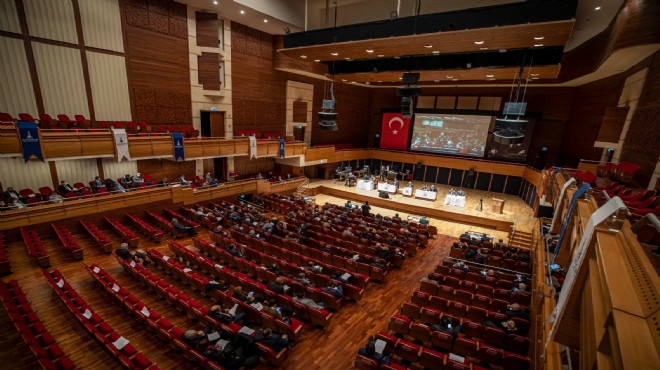 Büyükşehir Meclisi’nde dönüşüm ve planlama tartışması!