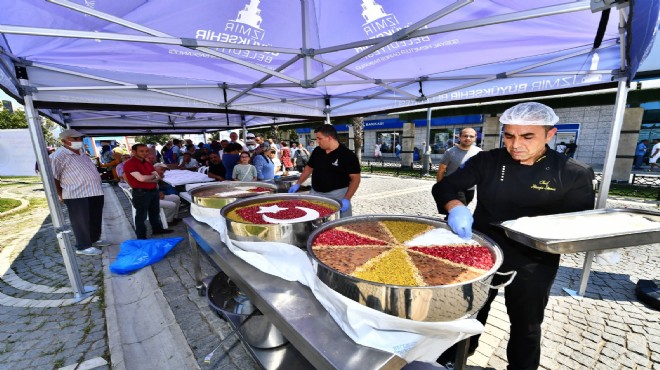 Büyükşehir aşure bereketini 12 bin kişiyle paylaştı