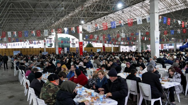 Büyükşehir ilk iftar sofrasını Gaziemir de kurdu