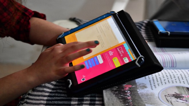Büyükşehir'den eğitime önce internet sonra tablet desteği