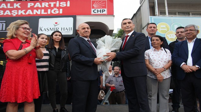 CHP'li Durmaz resmen aday adayı: Aliağa'ya yerel yönetim borcumuz var