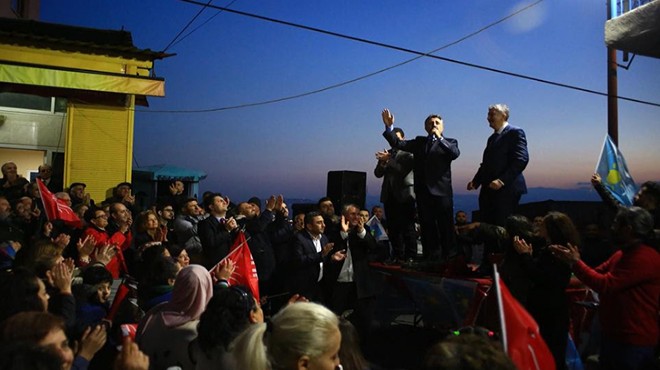 CHP Bayraklı Adayı Sandal'dan miting gibi açılış