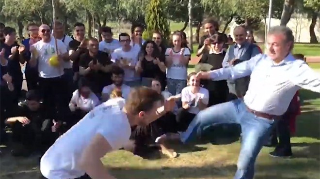 CHP Bornova Adayı İduğ’dan Capoeira dansı