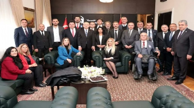 CHP Buca'dan 'Lider'e toplu ziyaret!