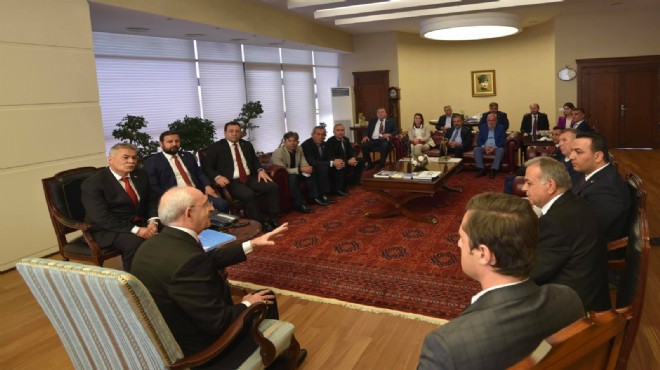 CHP İl Başkanı Yücel ve 17 meclis üyesinden Lider e ziyaret