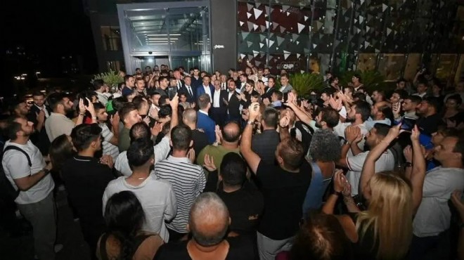 CHP İstanbul İl Başkanlığı önünde nöbet!