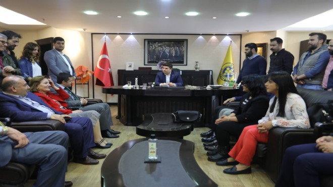 CHP İzmir'den Başkan Kılıç'a tebrik ziyareti