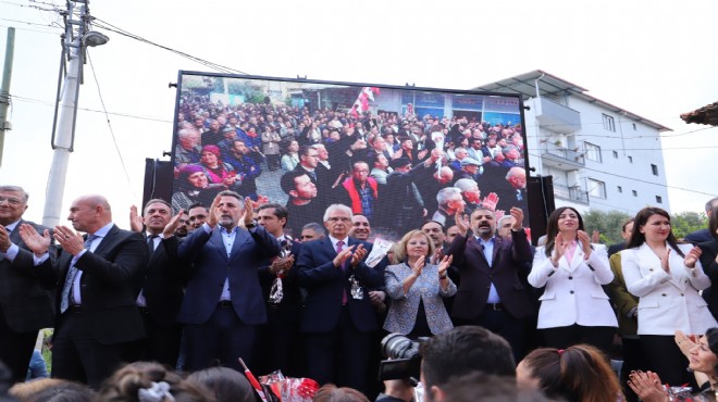 CHP İzmir adaylarla sahaya indi, startı Kiraz'dan verdi!