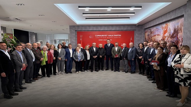 CHP İzmir’de tecrübeli isimlerle  8 gündem maddeli  zirve!