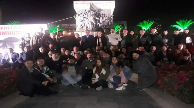 CHP Konak'tan  Ata'ya saygı nöbeti
