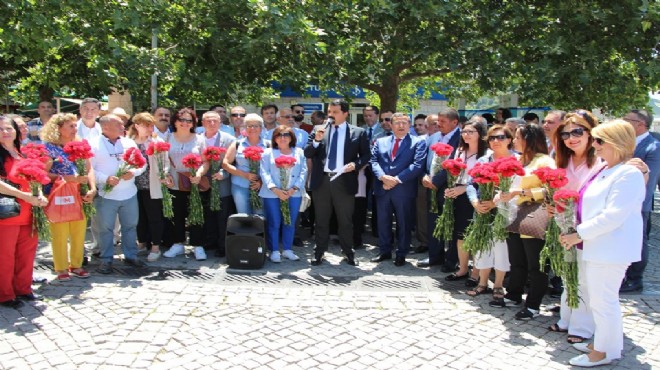 CHP Konak'tan uyarı ve kutlama bir arada!