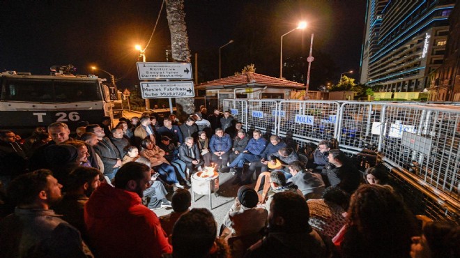 CHP den Meslek Fabrikası nöbetini bitirme kararı!