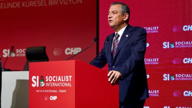CHP lideri Özel, Sosyalist Enternasyonal de konuştu