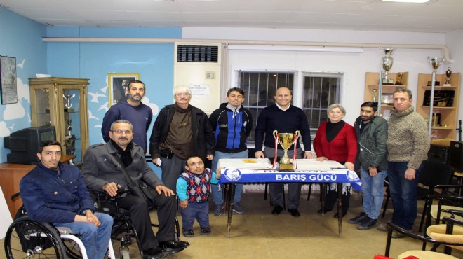 CHP’li İnal dan  engelleri kaldıran  mesai!