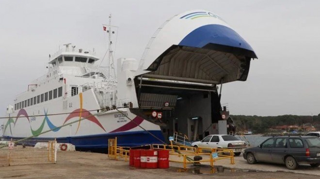 Çanakkale'de deniz ulaşımına fırtına engeli