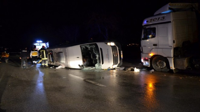 Çanakkale de korkunç kaza: 4 ölü, 16 yaralı