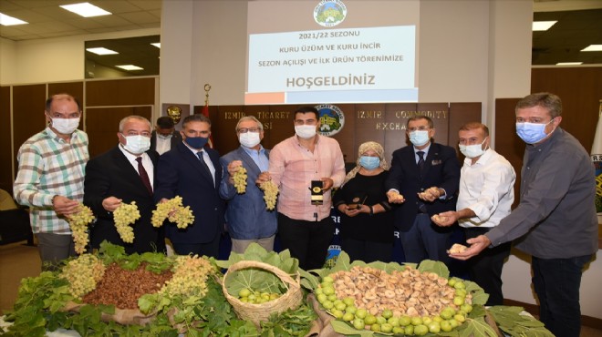Çekirdeksiz kuru üzüm ve incirde sezonun ilk ürünleri İzmir Ticaret Borsasına geldi