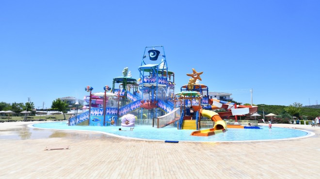 Çeşme Oasis Aqua Park sezonu açıyor