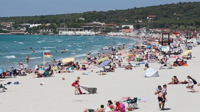 Çeşme bayramda kapalı gişe: Milyonu geçecek