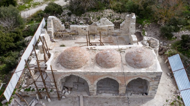 Çeşme de 7 asırlık cami yeniden doğuyor!