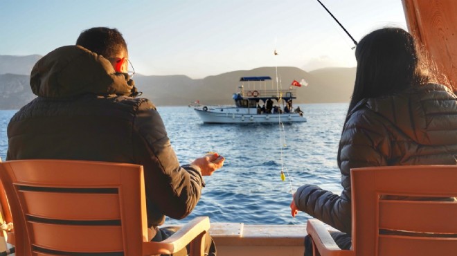 Çeşme'de Dünya Balıkçılık Günü'ne coşkulu kutlama
