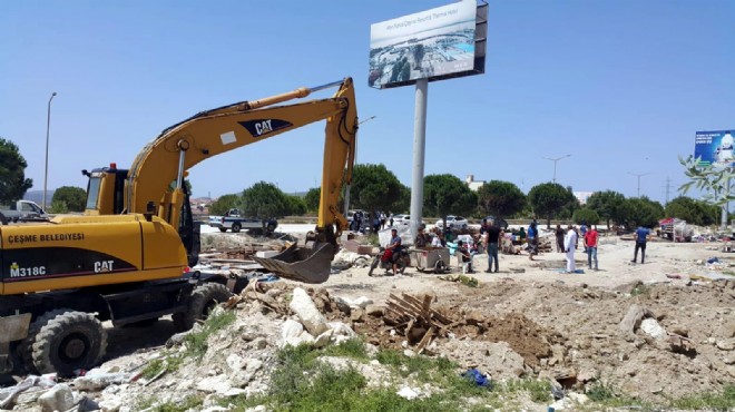 Çeşme de Romanların çadırları kaldırıldı