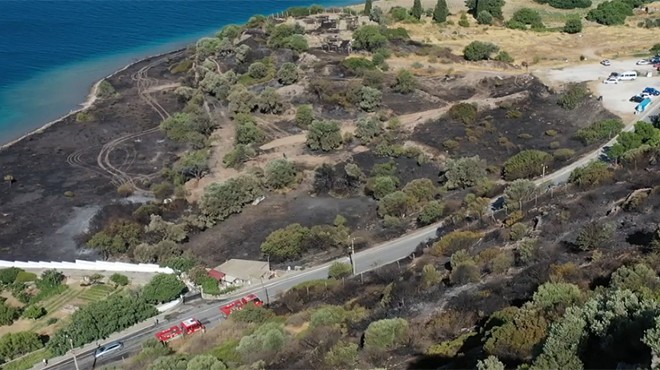 Çeşme'de yanan alan havadan görüntülendi