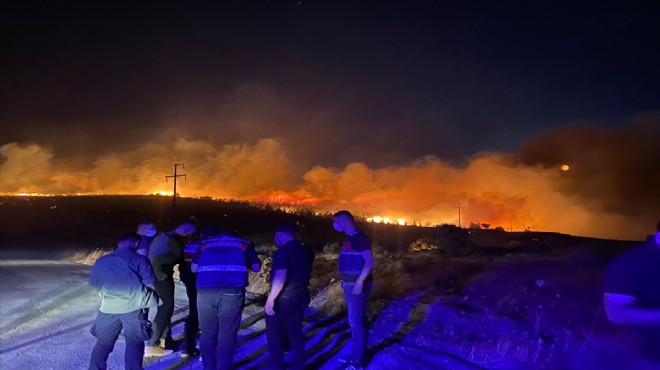 Çeşme'de yangın kabusu: Otoyolun o bölümü kapatıldı, 2 siteye tahliye, 7 gözaltı!