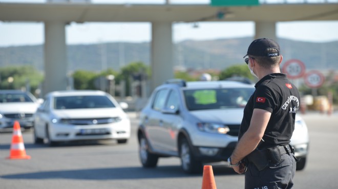 Çeşme tatilcilerin akınına uğradı