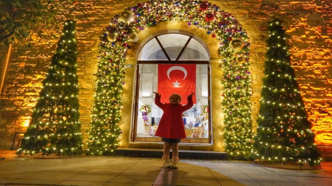 Çeşme yeni yıl için ışıl ışıl!