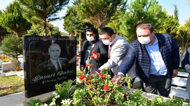 Çiğli'de merhum başkan Bulut kabri başında anıldı