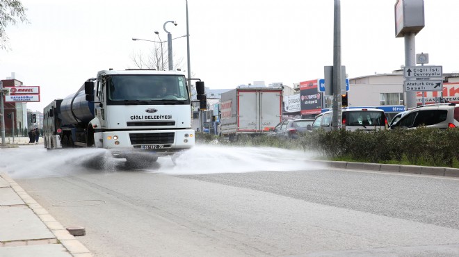 Çiğli'de sokaklar, banka ve ATM'ler tertemiz!