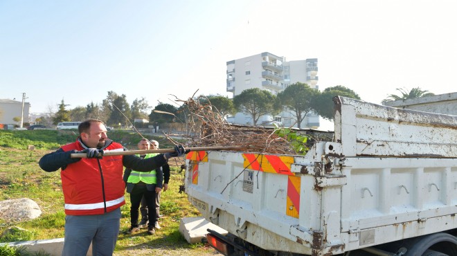 Çiğli'de temizlik harekatı tam gaz!