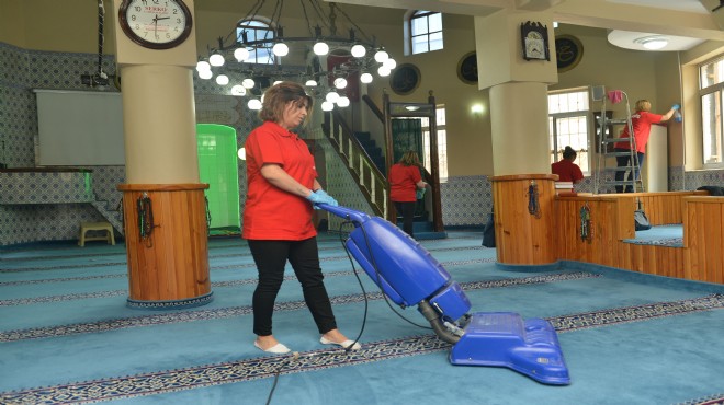 Çiğli'nin camileri Ramazan'a hazır